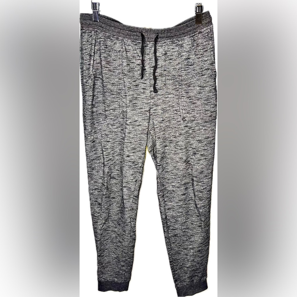 Men’s Gray Joggers w/ Drawstring Waist. It has 2 pockets and 1 in the back.